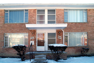 15201 Miller St in Oak Park, MI - Building Photo - Building Photo