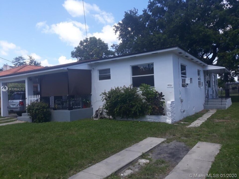 4851 NW 15th Ave-Unit -2 in Miami, FL - Building Photo