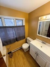 716 W Lackawanna Ave in Blakely, PA - Building Photo - Building Photo