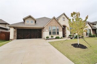 217 Resting Pl Rd in Waxahachie, TX - Building Photo