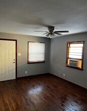 156 Fermo Ave in Ferguson, MO - Building Photo - Building Photo