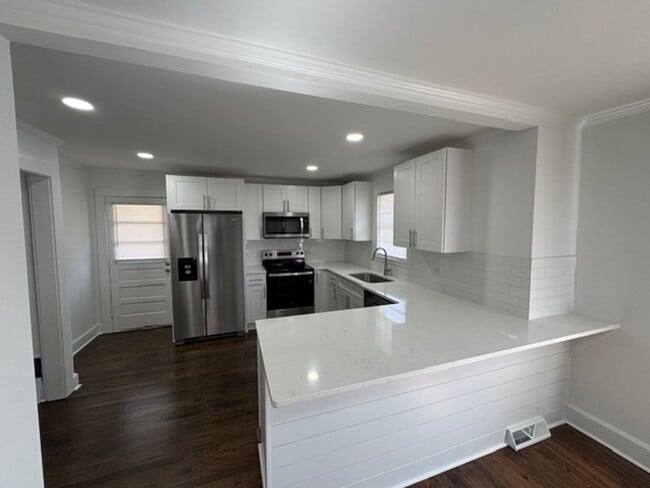 205 E Park Ave in Albemarle, NC - Building Photo - Building Photo