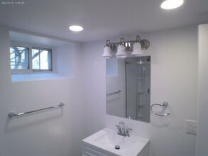 114-116 Laurel Pl in Bridgeport, CT - Building Photo - Building Photo