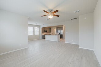 3002 Roberta Sue Dr in Missouri City, TX - Building Photo - Building Photo