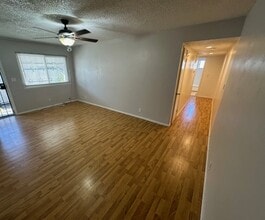 10407 White Rock Rd, Unit B in Rancho Cordova, CA - Foto de edificio - Building Photo