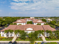 Legacy at Hollywood in Hollywood, FL - Foto de edificio - Building Photo