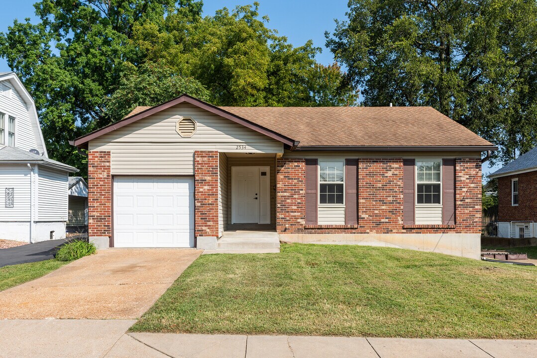2534 Bremerton Rd in St. Louis, MO - Building Photo
