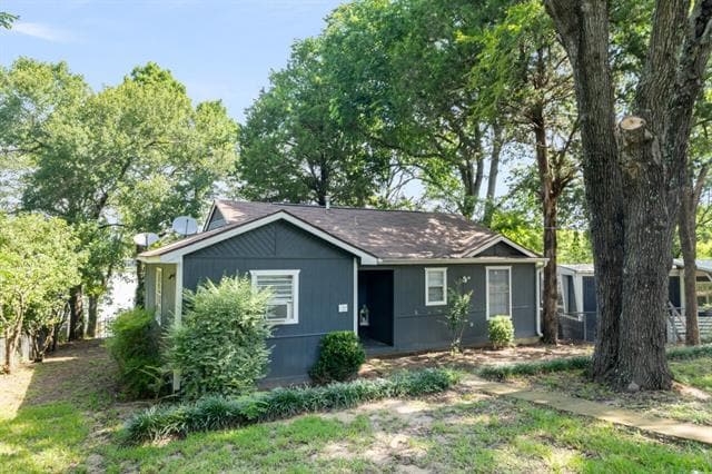 140 Lynn Creek Dr in Mabank, TX - Building Photo