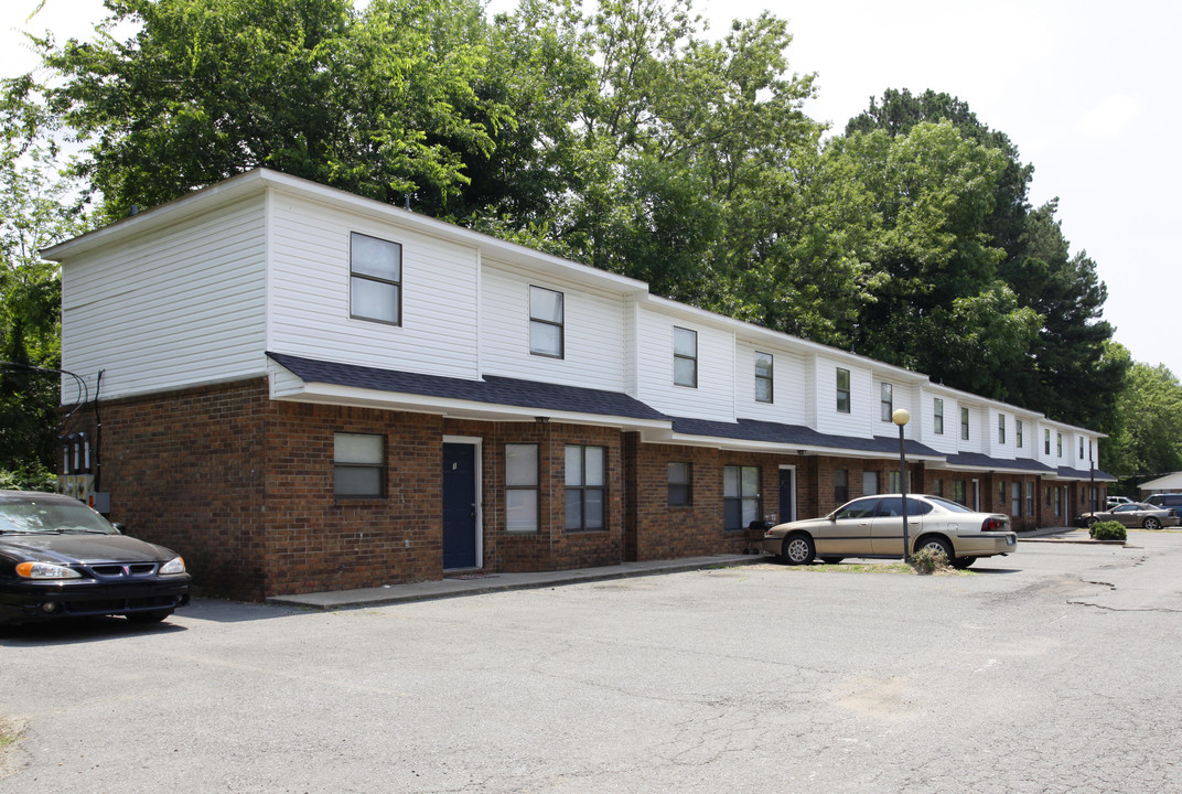 Pendleton Cove Apartments in Conway, AR - Foto de edificio