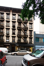 231 W 19th St in New York, NY - Building Photo - Building Photo