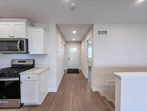 607 S Division St in Roberts, WI - Building Photo - Building Photo