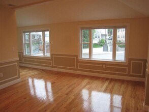 614 Main St, Unit 2 in Medford, MA - Building Photo - Building Photo