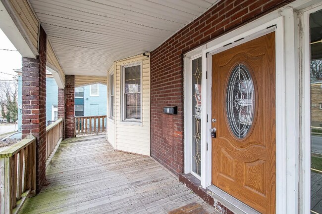 3309 W 8th St in Cincinnati, OH - Building Photo - Building Photo