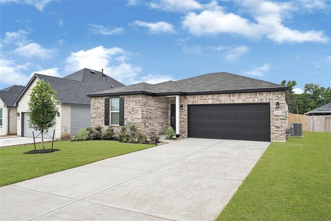 11923 Wisteria Mdws Dr in Willis, TX - Building Photo - Building Photo