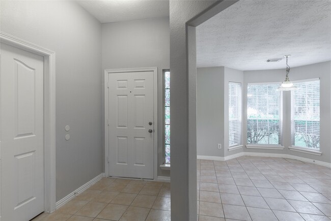 property at 4931 Tealgate Dr