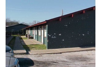 8207 Sam Rayburn Dr in Austin, TX - Building Photo - Building Photo