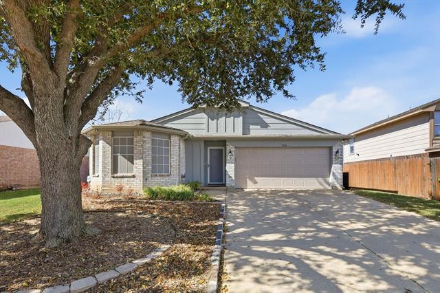 7733 Liz Ln in Watauga, TX - Building Photo - Building Photo