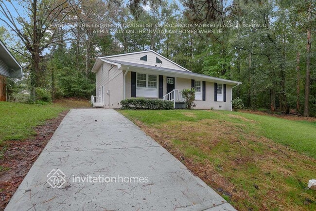property at 762 Plainville Way SW