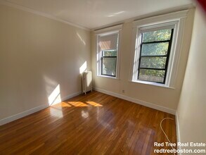 1160 Commonwealth Ave in Boston, MA - Building Photo - Building Photo