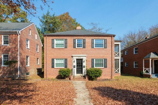 3916 Stuart Ave in Richmond, VA - Building Photo - Building Photo