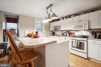 4173 Apple St in Philadelphia, PA - Building Photo - Building Photo