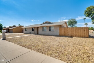 10424 N 38th Dr in Phoenix, AZ - Building Photo - Building Photo