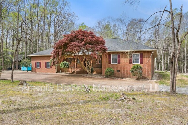 5974 Ladysmeade Ln in Gloucester, VA - Building Photo - Building Photo