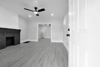 1867-1869-1869 Cleveland Ave in Columbus, OH - Building Photo - Building Photo