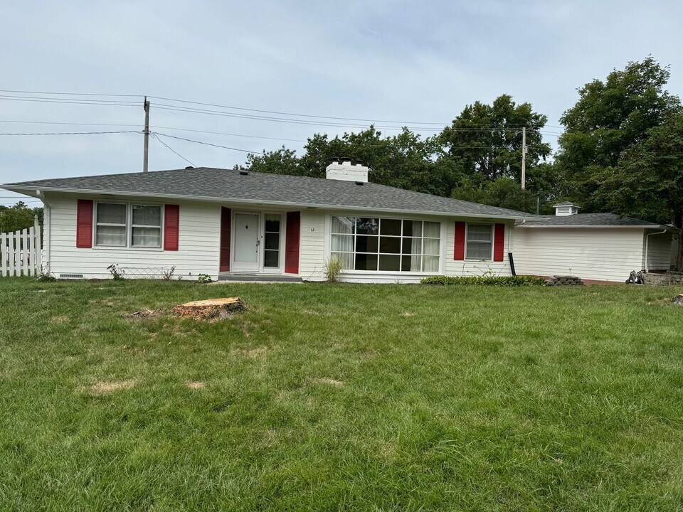 12 Club Ct in Columbia, MO - Building Photo