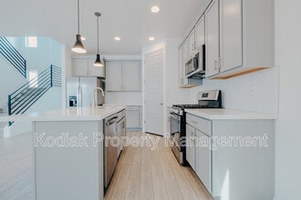 2442 N Gotland Way in Lehi, UT - Building Photo - Building Photo