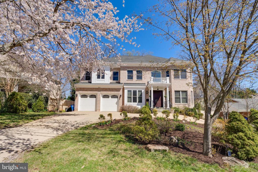 7513 Marbury Rd in Bethesda, MD - Building Photo