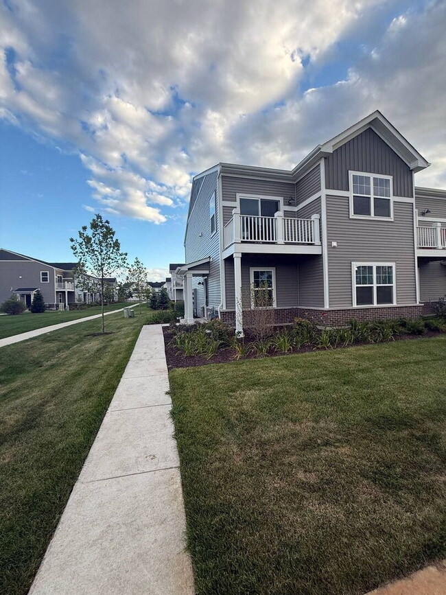 4375 Chelsea Mnr Cir