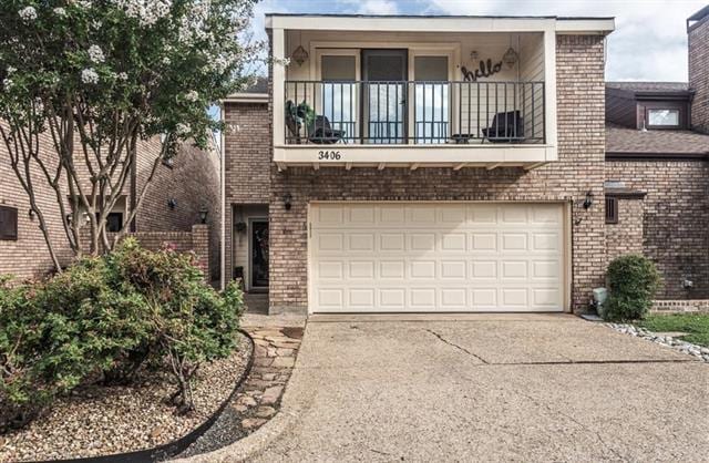 property at 3406 Courtyard Cir