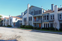 Orange Tree Condominiums in Austin, TX - Foto de edificio - Building Photo