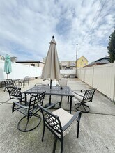 39 W 9th St in Bayonne, NJ - Building Photo - Building Photo