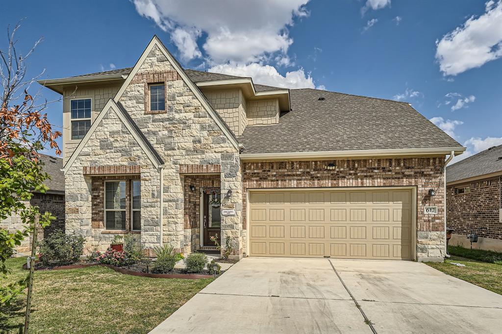 617 Elm Grn St in Hutto, TX - Foto de edificio