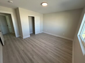 1541 Laguna St in Pahrump, NV - Building Photo - Building Photo