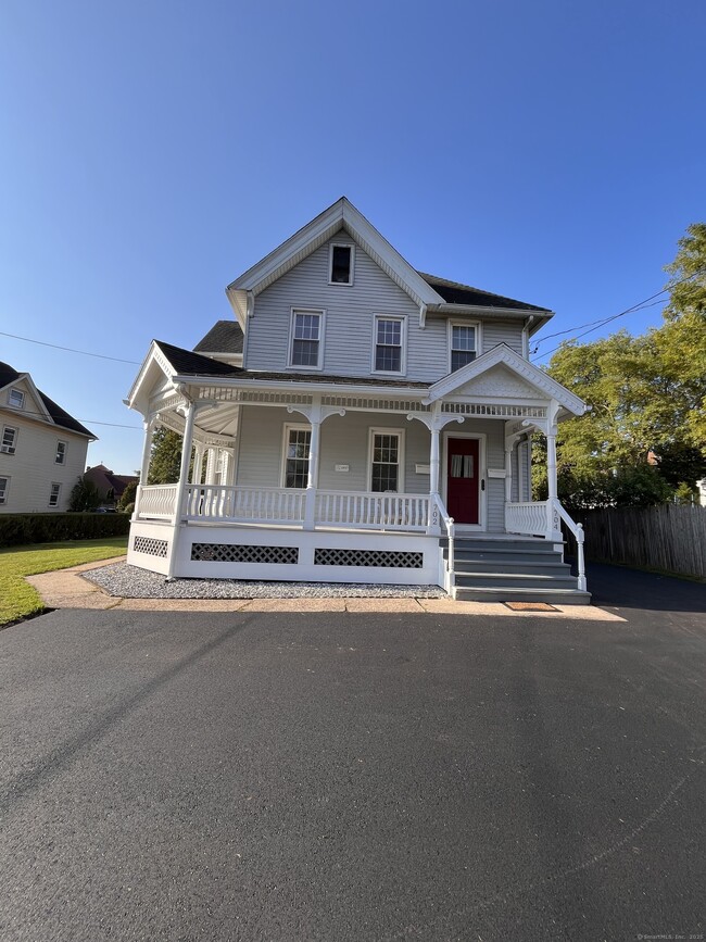property at 702 Farmington Ave