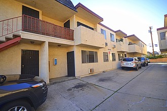 837 S Ardmore Ave in Los Angeles, CA - Building Photo - Building Photo