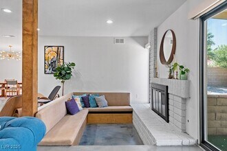 5335 Pistolera Cir in Las Vegas, NV - Building Photo - Building Photo