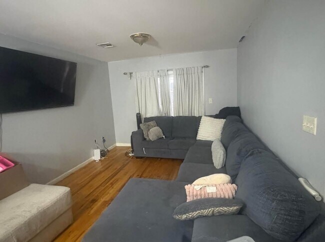 20 Bennett St in Jersey City, NJ - Building Photo - Building Photo