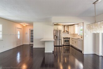 8871 NW 15th St in Pembroke Pines, FL - Building Photo - Building Photo