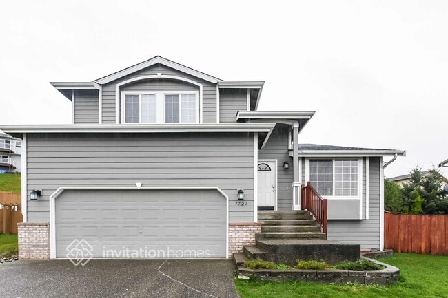 property at 7721 81st Pl NE