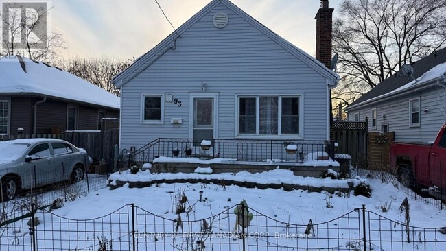 property at 93 Elgin St