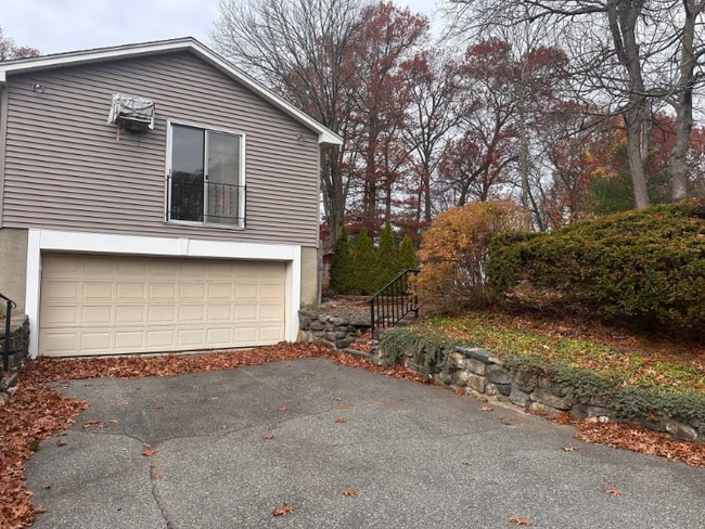 1 Dorothy Rd in Burlington, MA - Building Photo - Building Photo