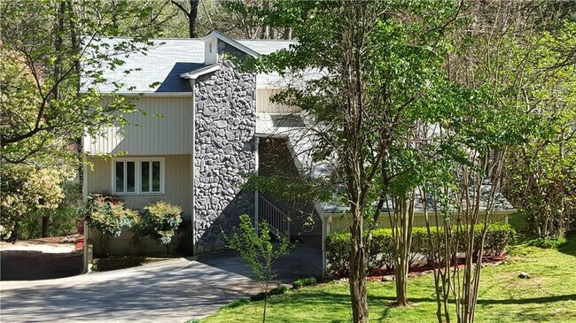property at 3240 Carlton Rd