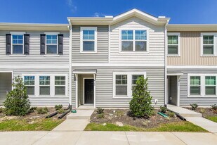 522 Landing View Dr in Wendell, NC - Building Photo