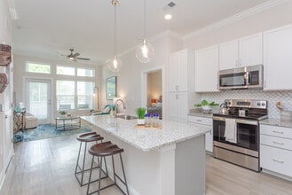 The Retreat at Carteret Place in Morehead City, NC - Foto de edificio - Interior Photo