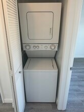 436 Venice Way, Unit 438 #2 in Venice, CA - Foto de edificio - Building Photo