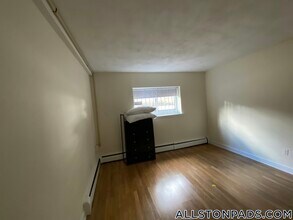 84 Gardner St in Boston, MA - Building Photo - Building Photo